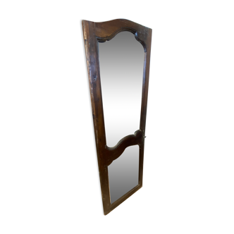 Porte ancienne avec miroir