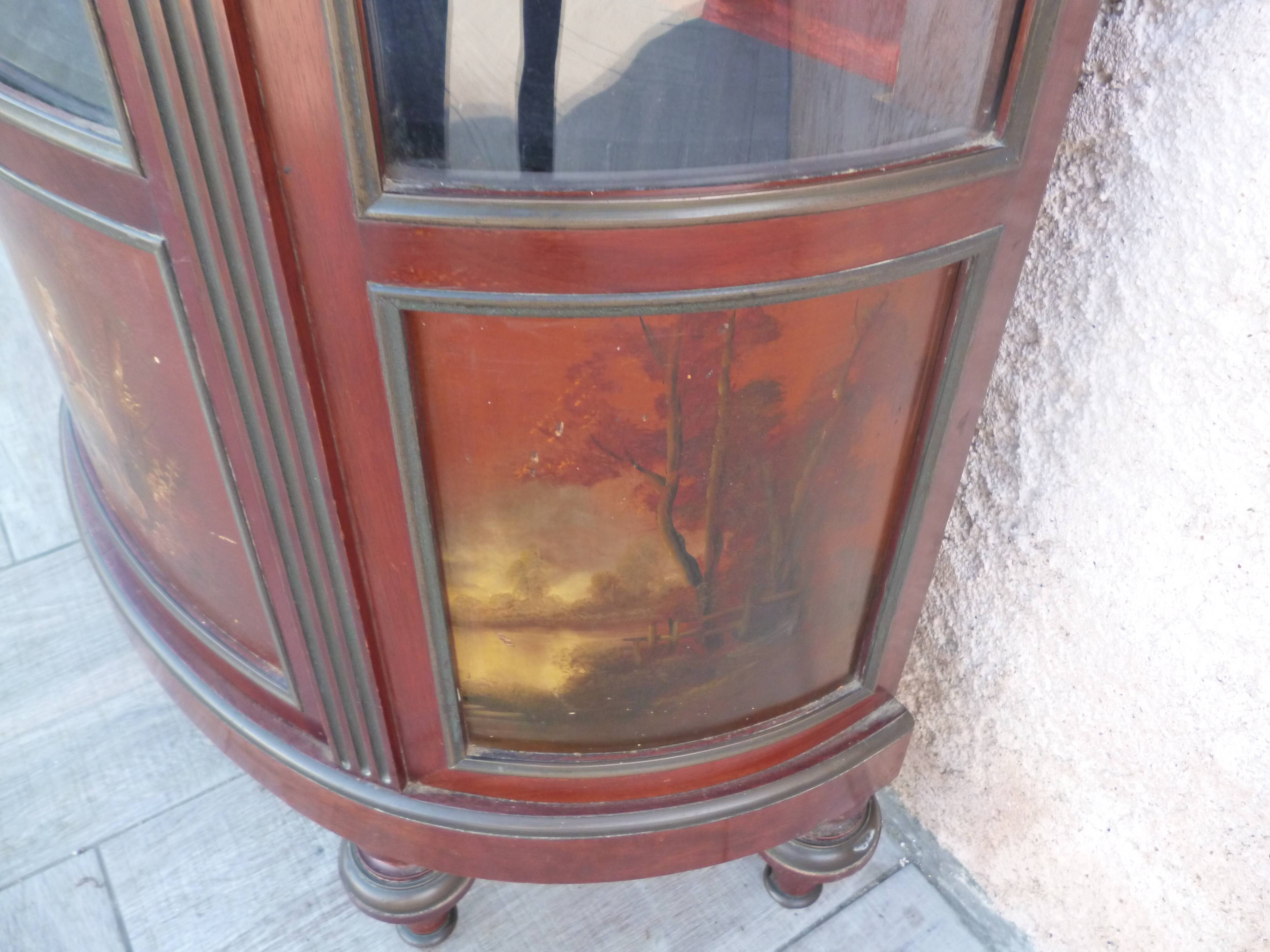 Showcase curved style louis xv