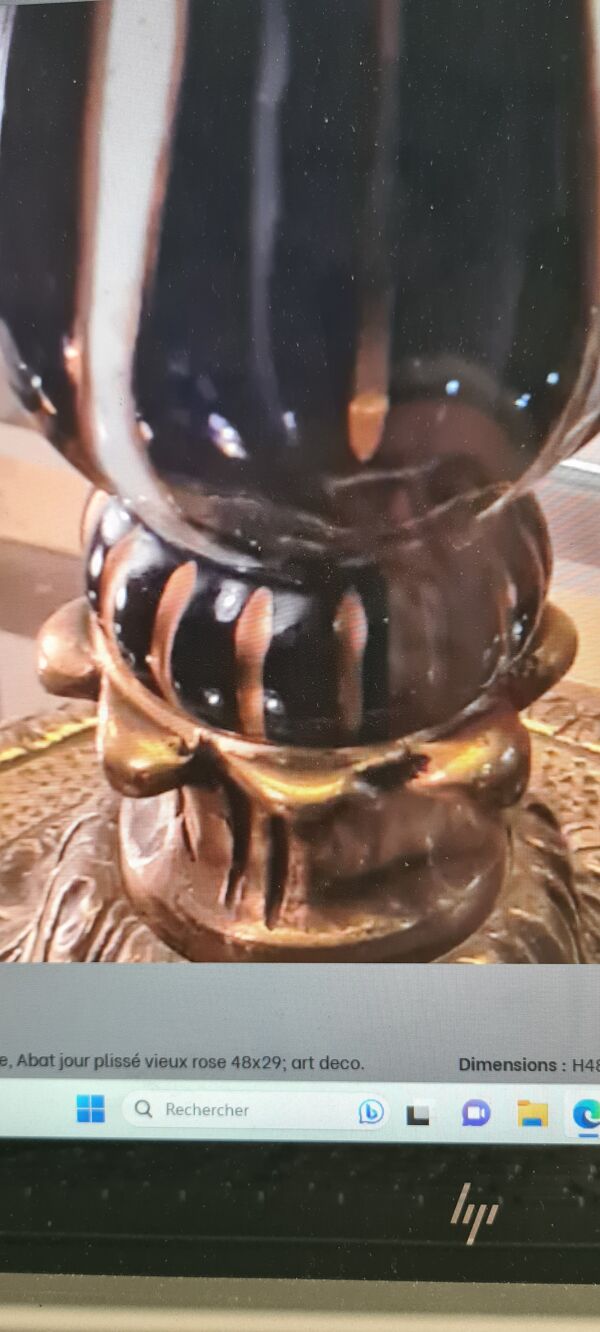 Lampe pied céramique et bronze, abat  jour plissé vieux rose 48x29  art deco