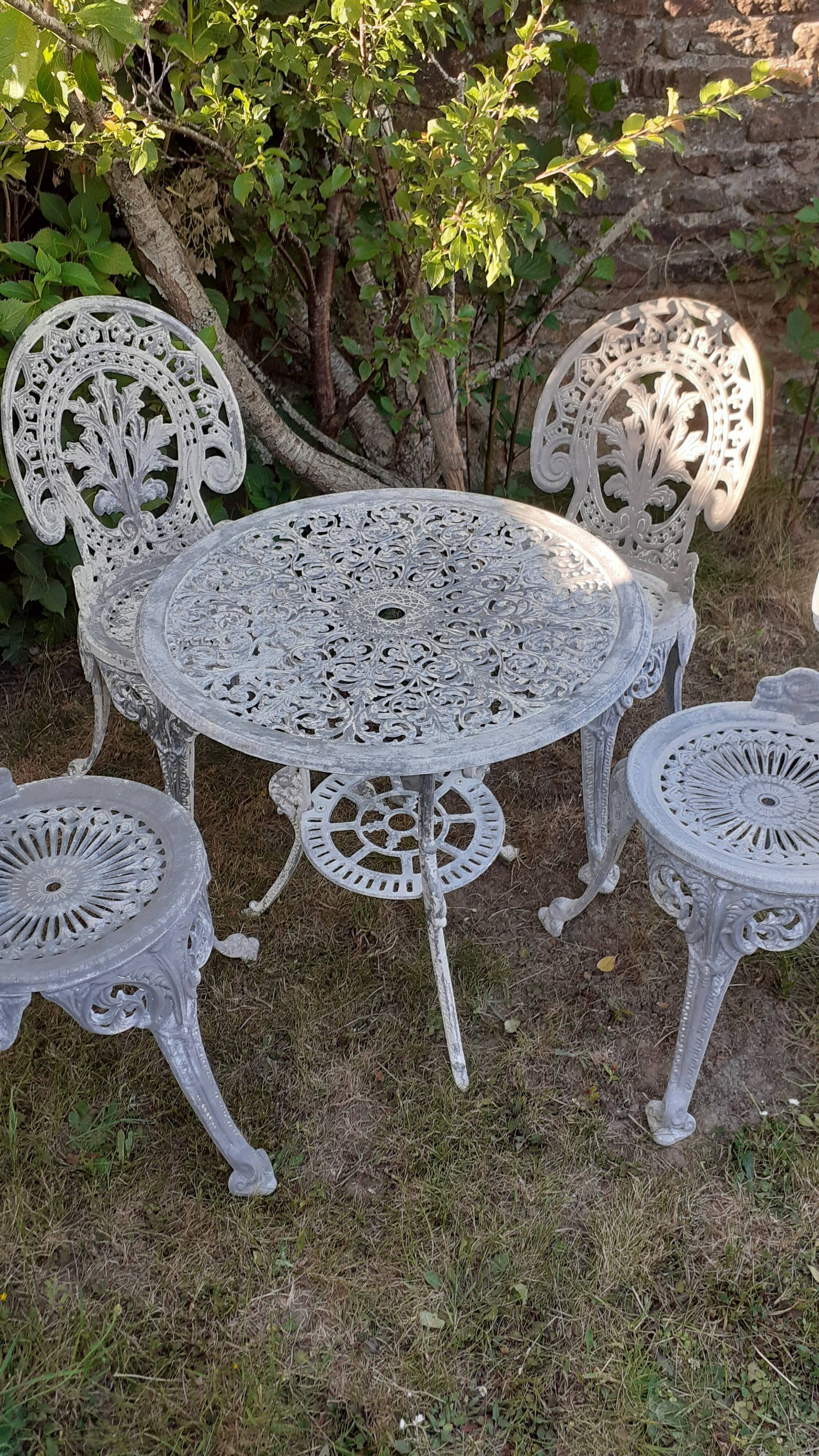 Salon de jardin en fonte d'aluminium
