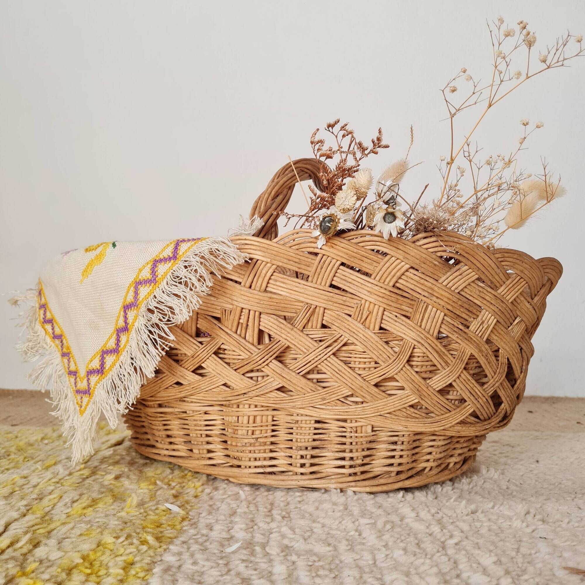 Vintage wicker basket – bohemian decorative storage