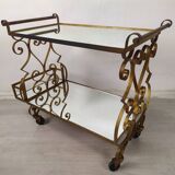 Golden rolling bar service