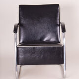 Paire de fauteuils en cuir noir fabriqués en Tchéquie des années 1930 par Mucke Melder - Restauré