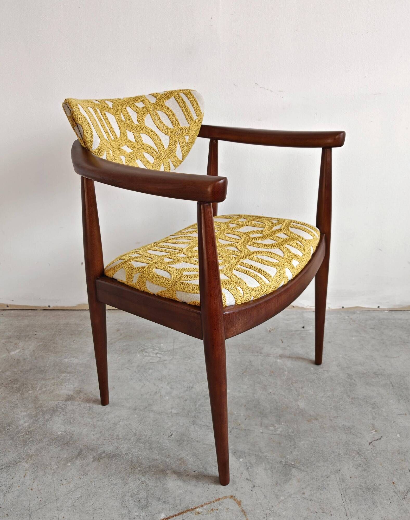 MCM dining chair with armrests by Bernardo Bernardi 1960s
