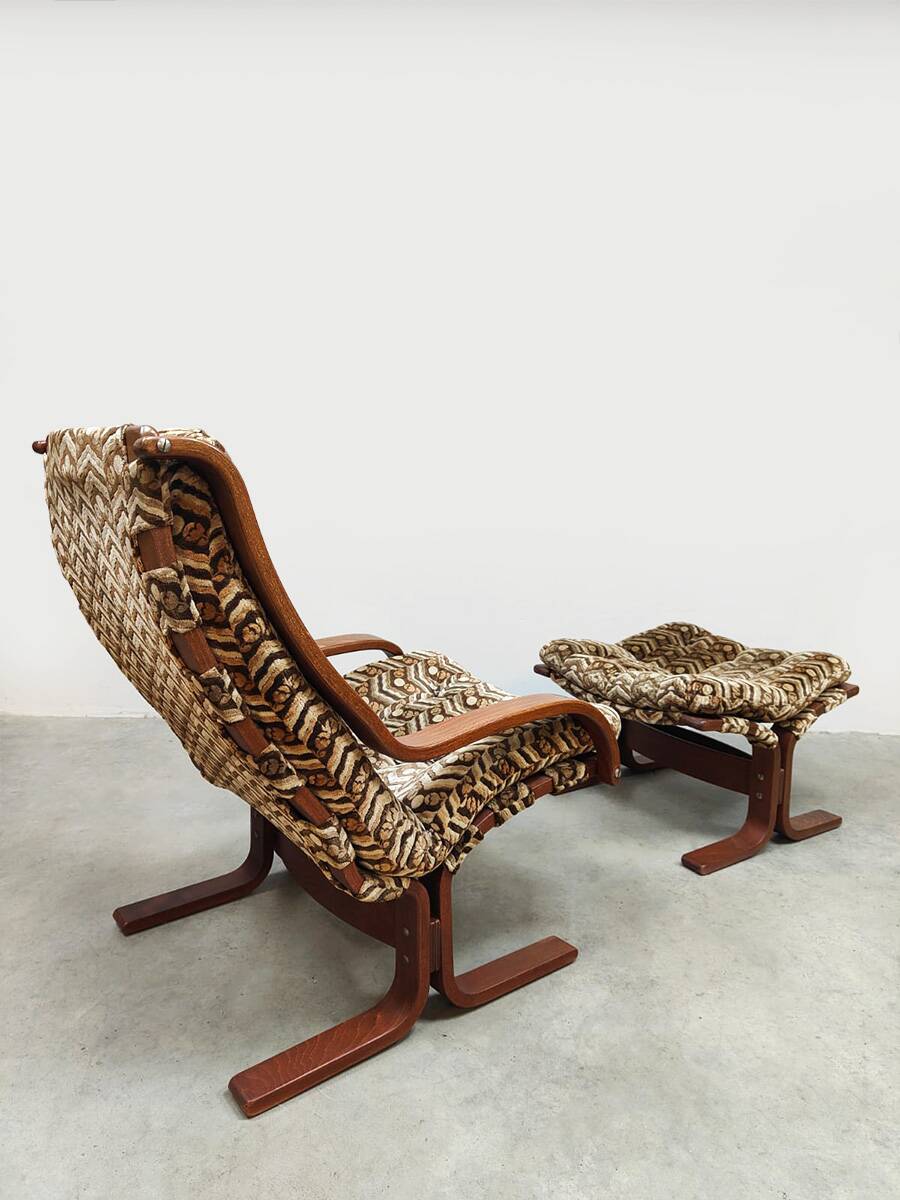 Vintage Siesta lounge chair & ottoman