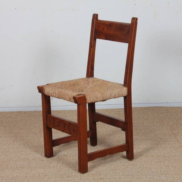 Ensemble de 6 chaises paillées en bois, travail français, 1950