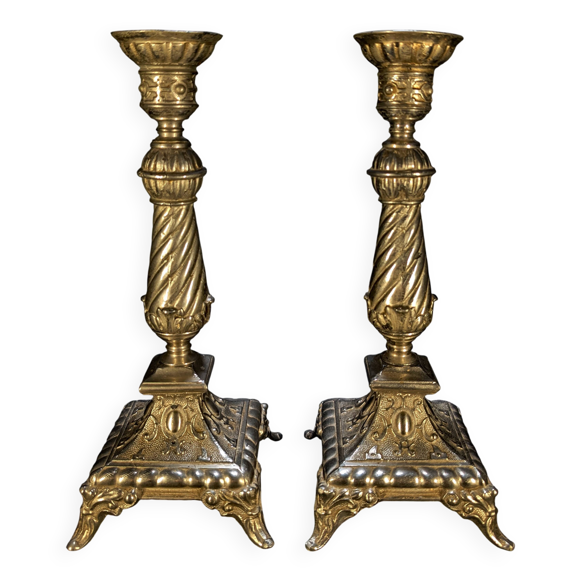 Paire de bougeoirs style Néo-Renaissance / Louis XIII