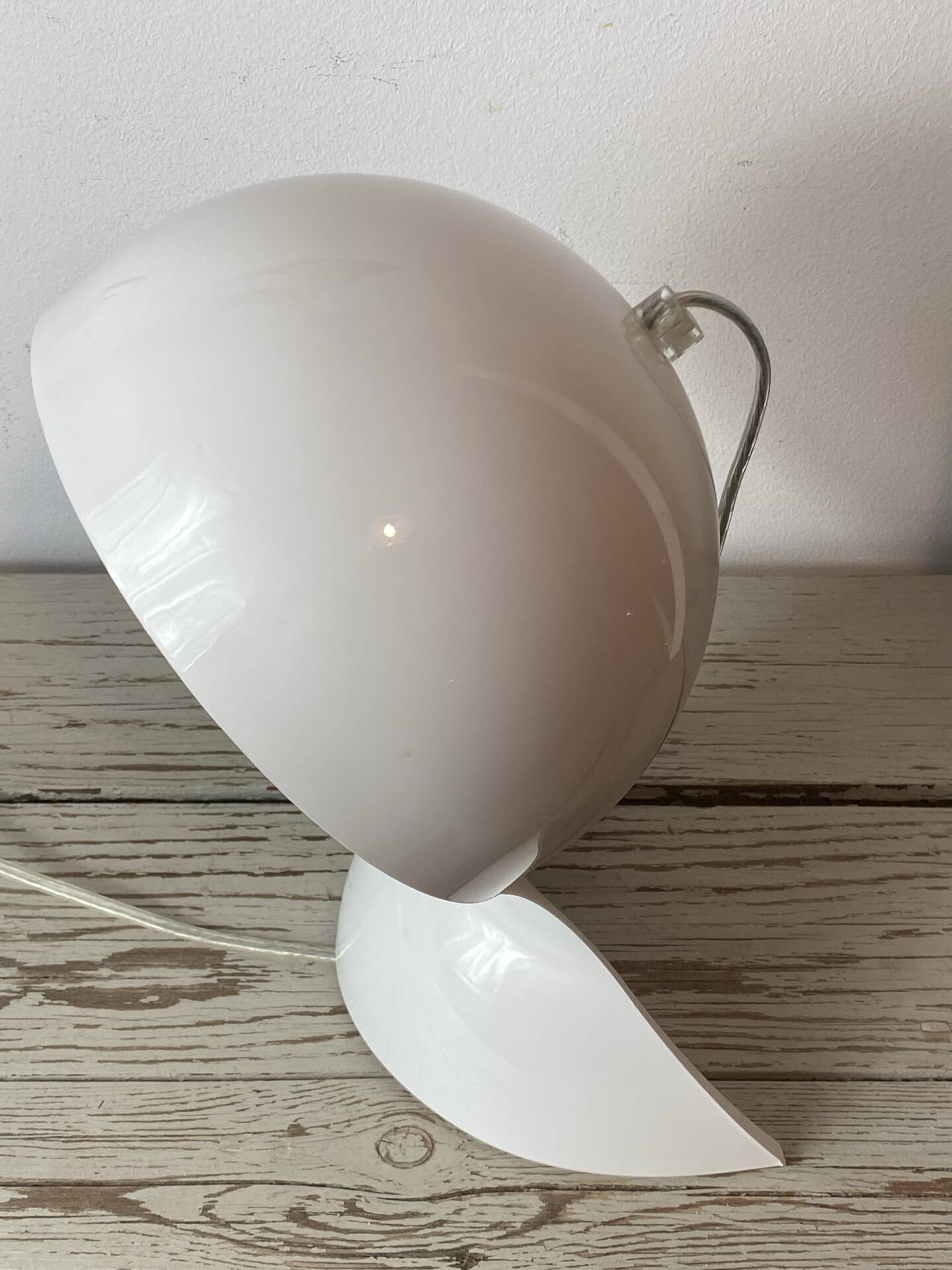 Dalu lamp by Artemide