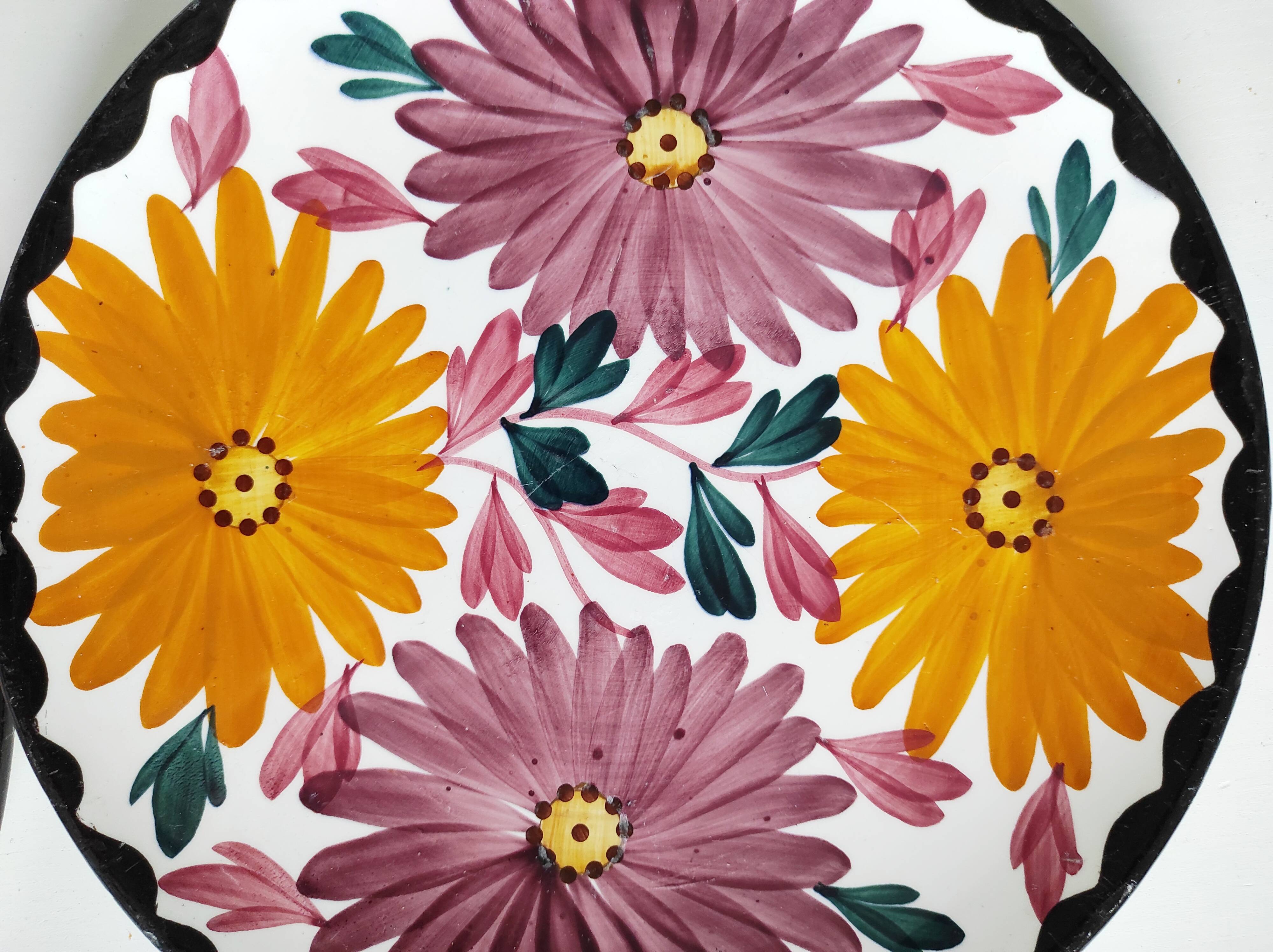 Two Schramberg Majolika painted flower dishes