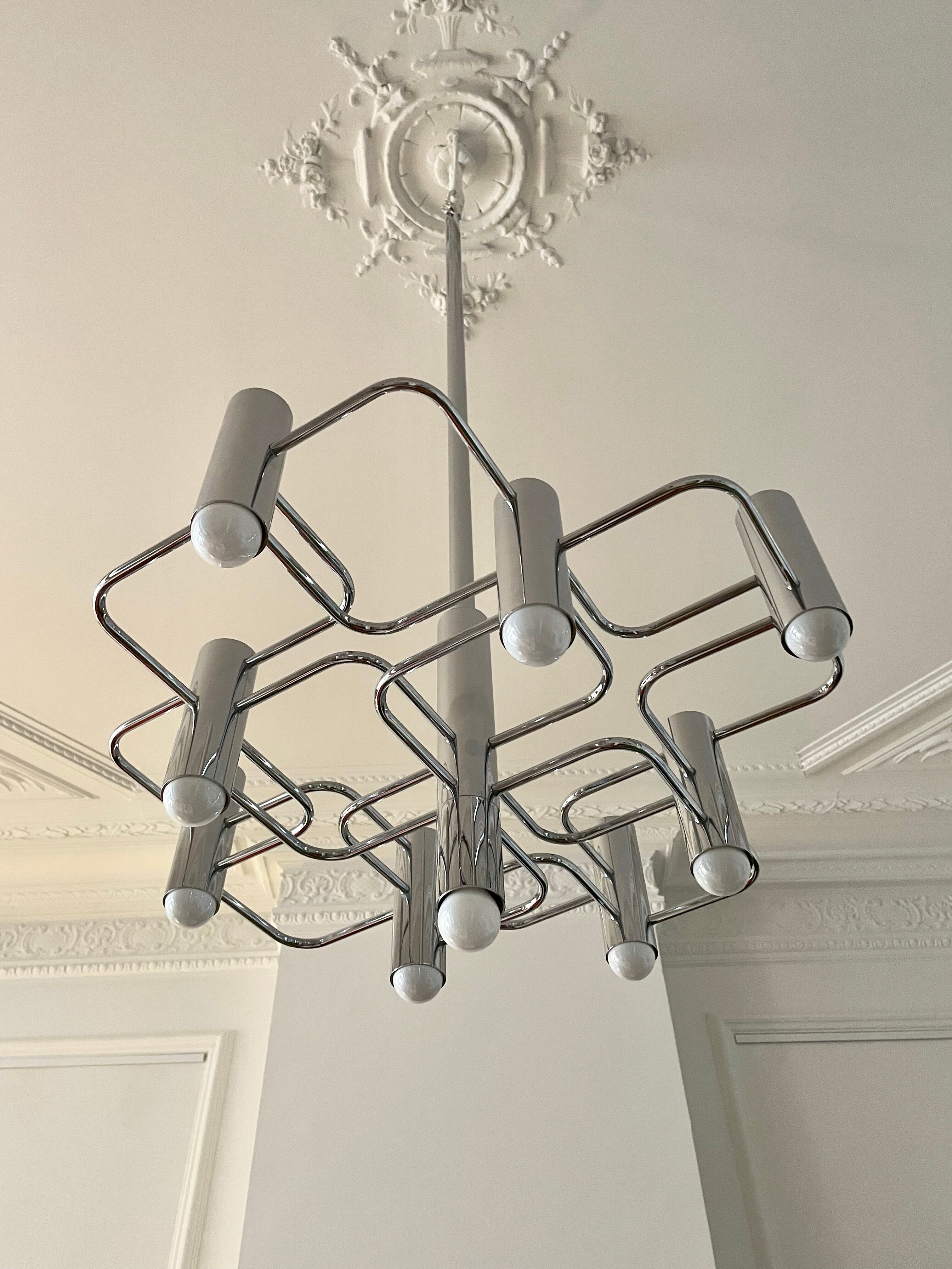 Chrome metal chandelier from Sciolari