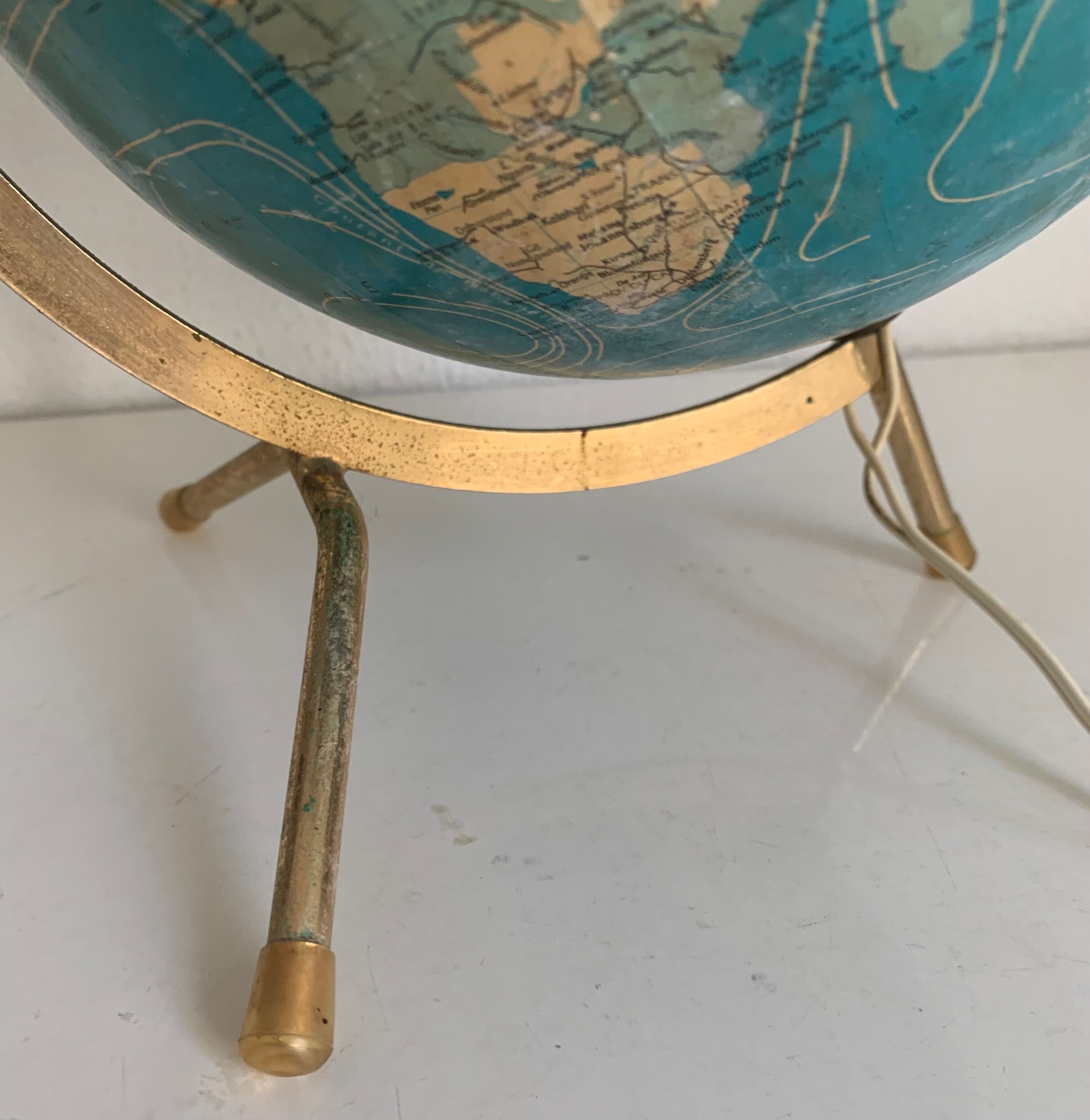 Vintage globe 1974 terrestrial tripod glass Taride