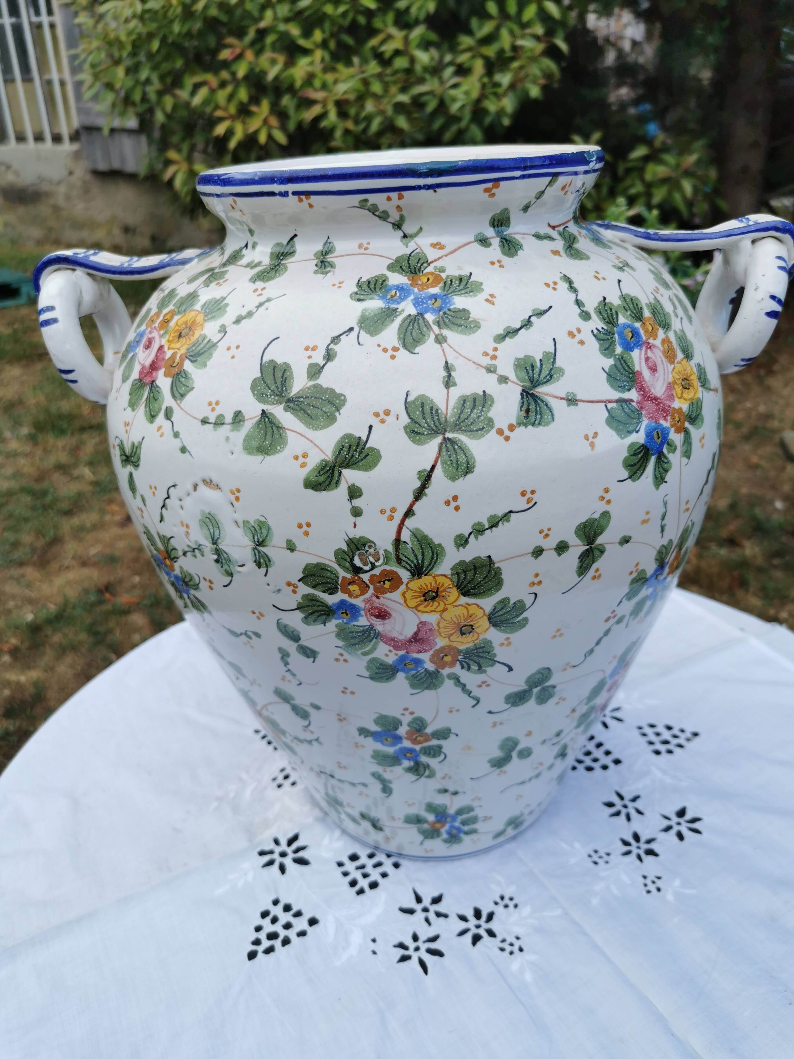 Ancien vase en faïence italy