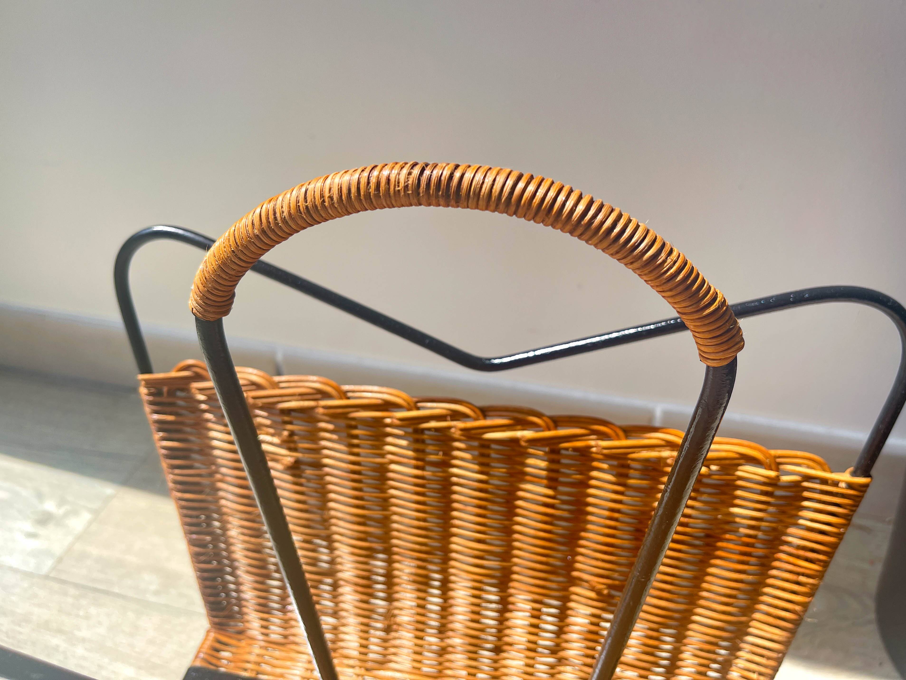 Vintage wicker and metal magazine rack 1970