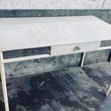 Bureau en métal