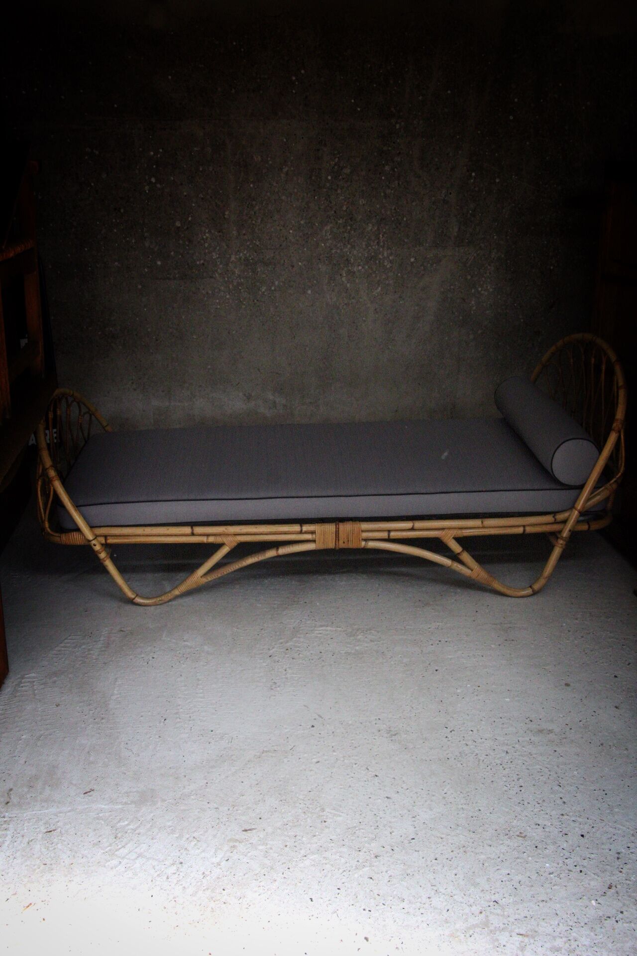 Daybed rotin Louis Sognot 1960