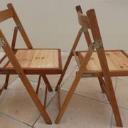 4 vintage varnished wooden folding chairs - Seats completely restored.