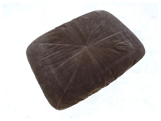 Airborne sofa model patate 1970