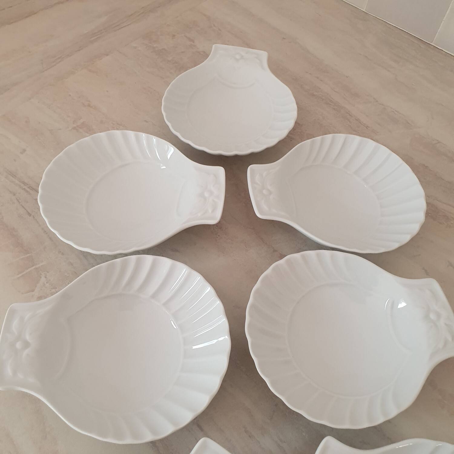 Scallop shell bowls Reussy porcelain