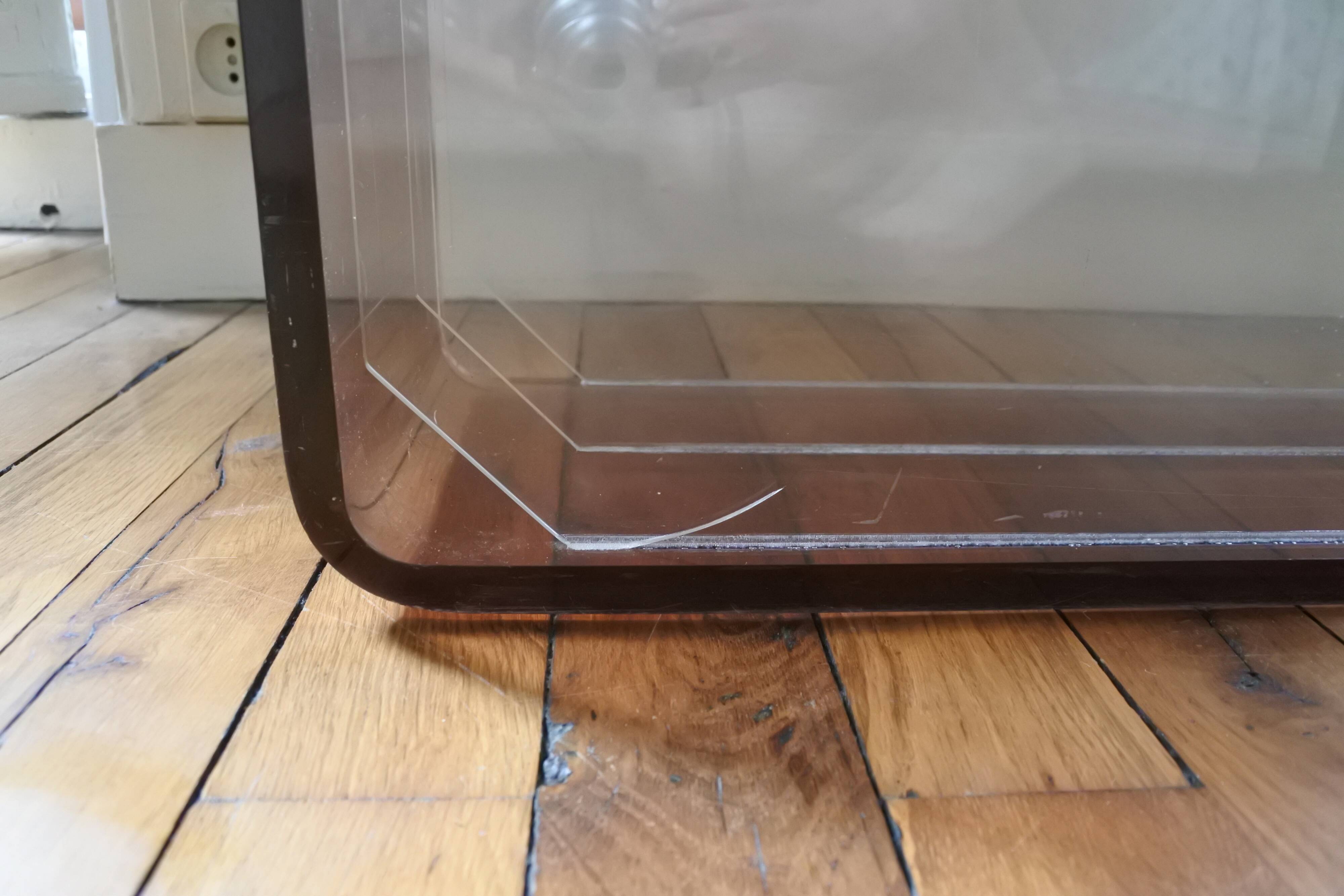 Plexiglass magazine rack