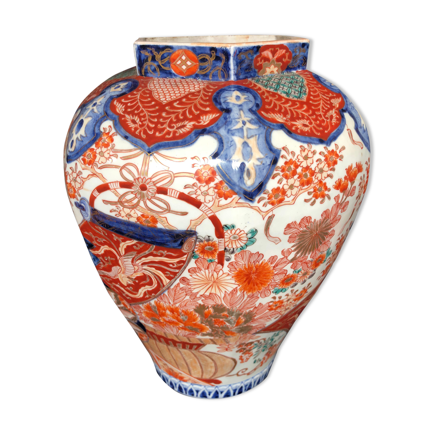 19th century Japanese Imari vase