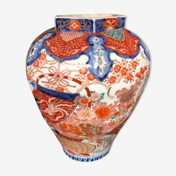19th century Japanese Imari vase
