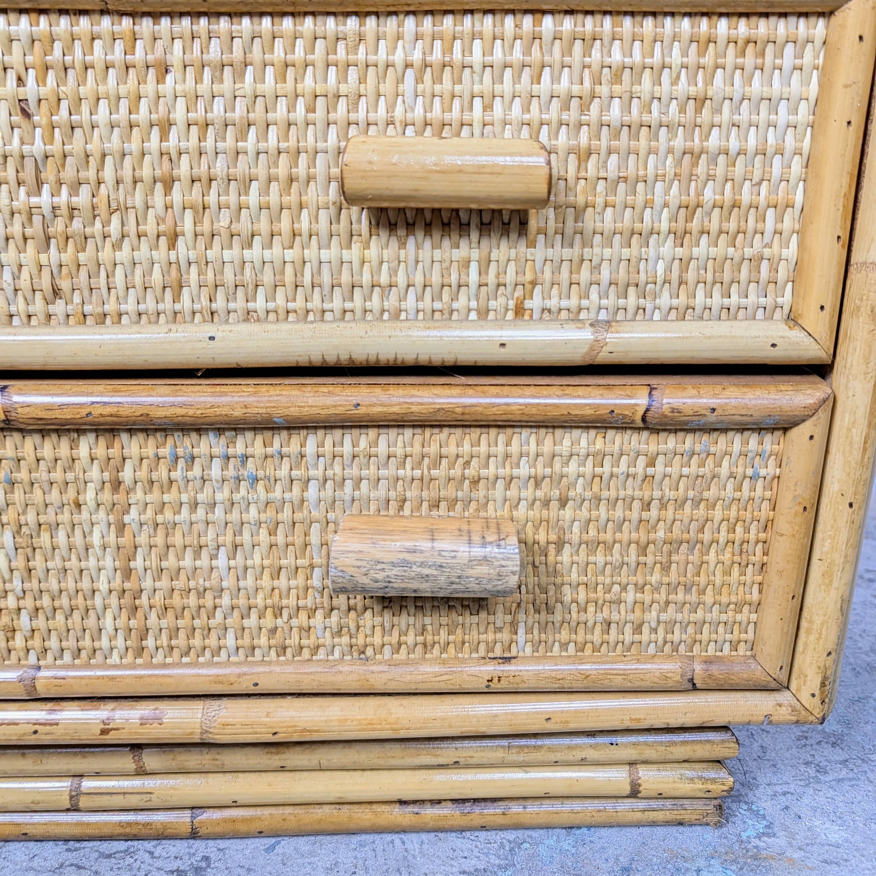 Light rattan chest of drawers with caning