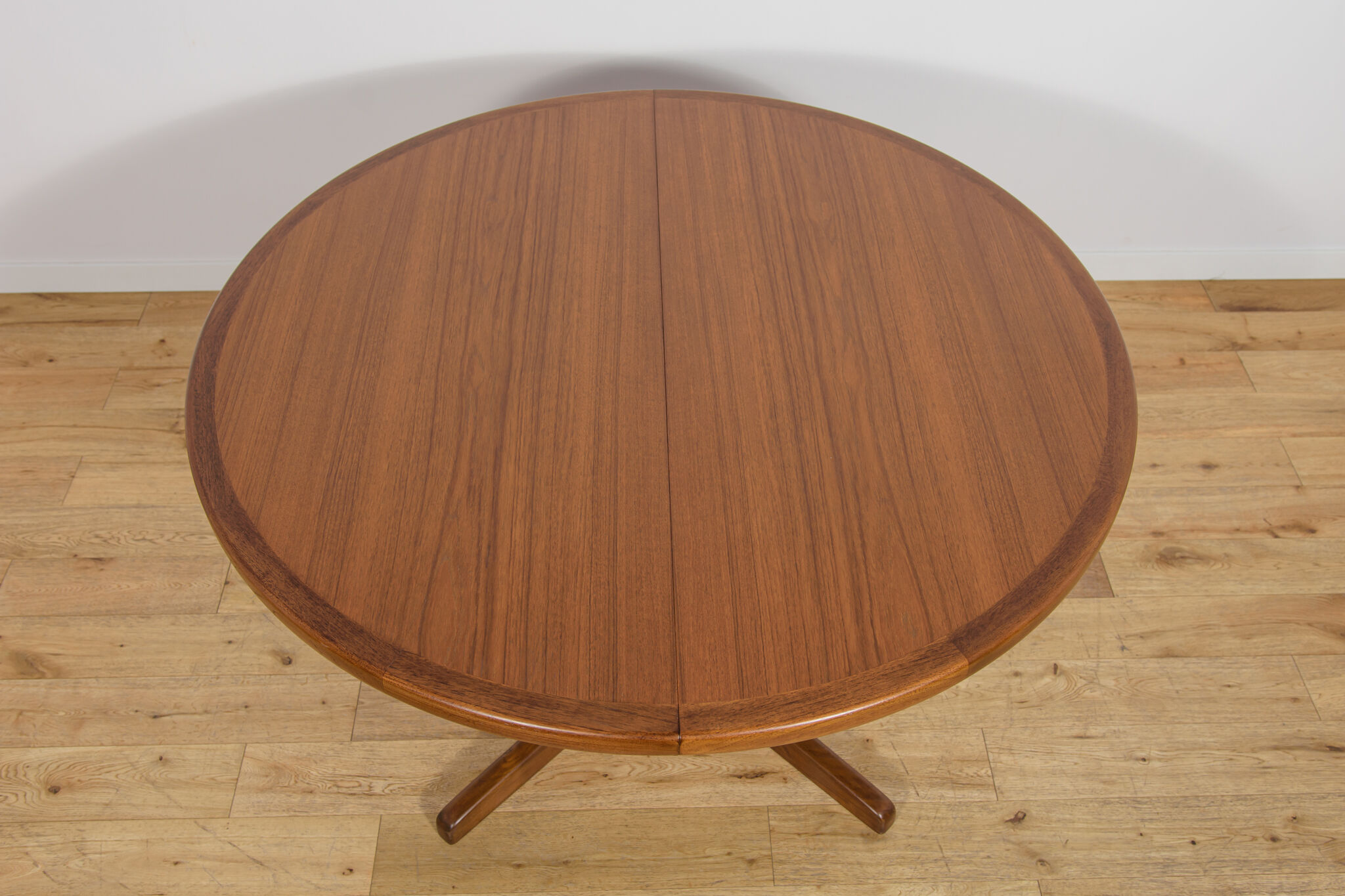 Mid-Century Teak Round Extending Dining Table, Denmark, 1960s