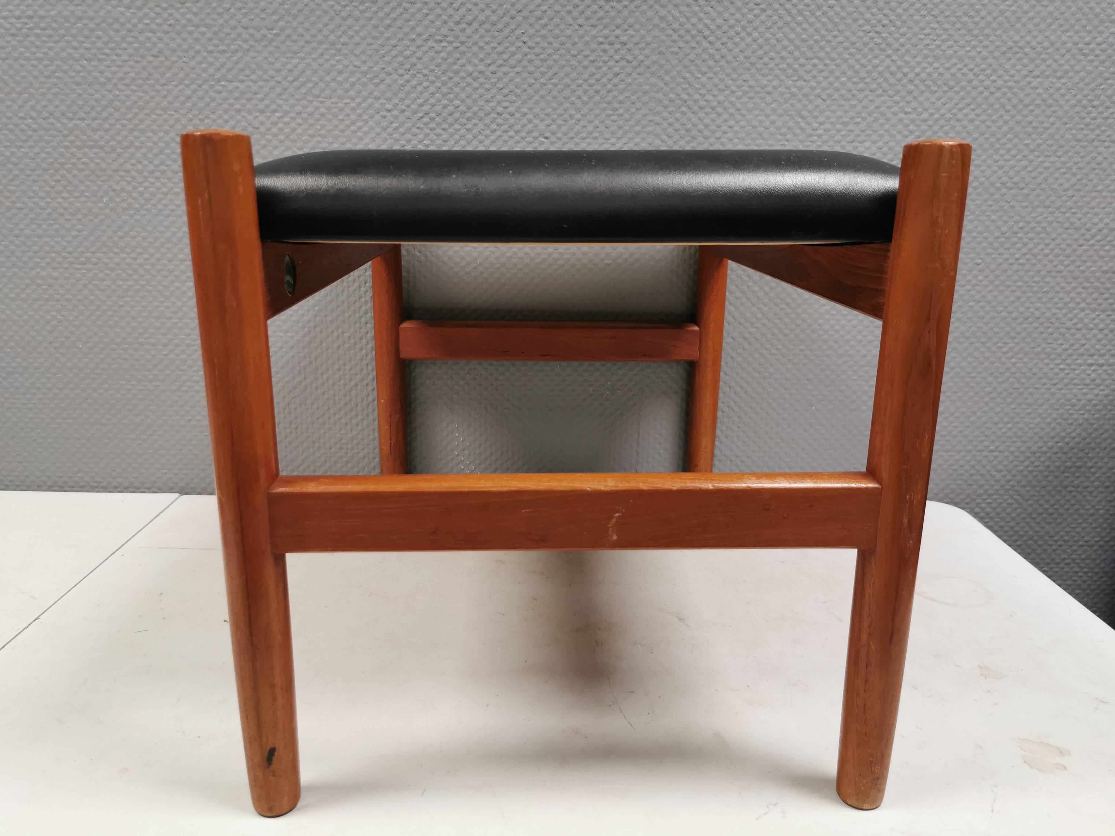 Danish Teak Footstool, Black Skai Leather, 1960s Spøttrup Design