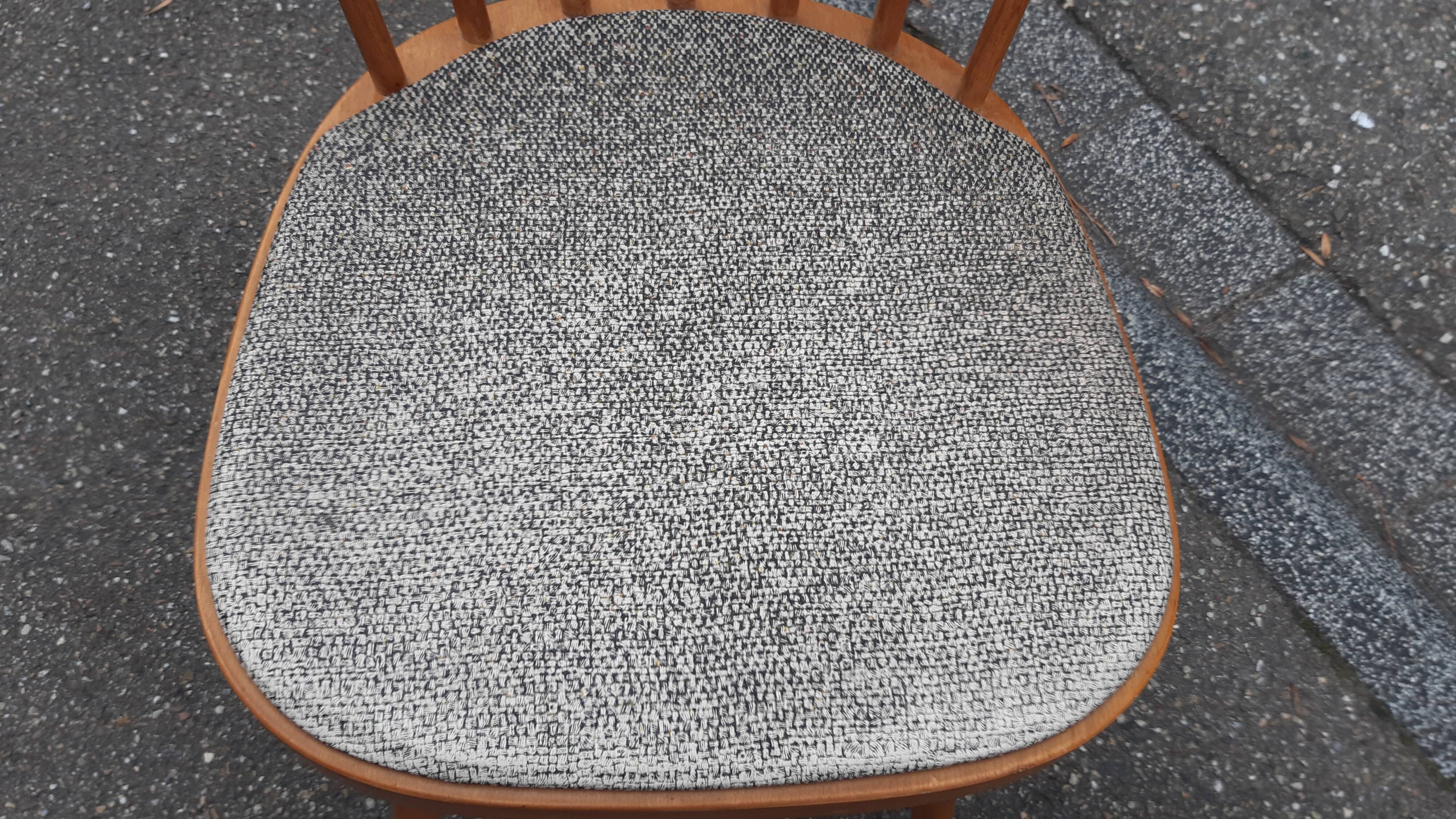 Baumann chairs model 740