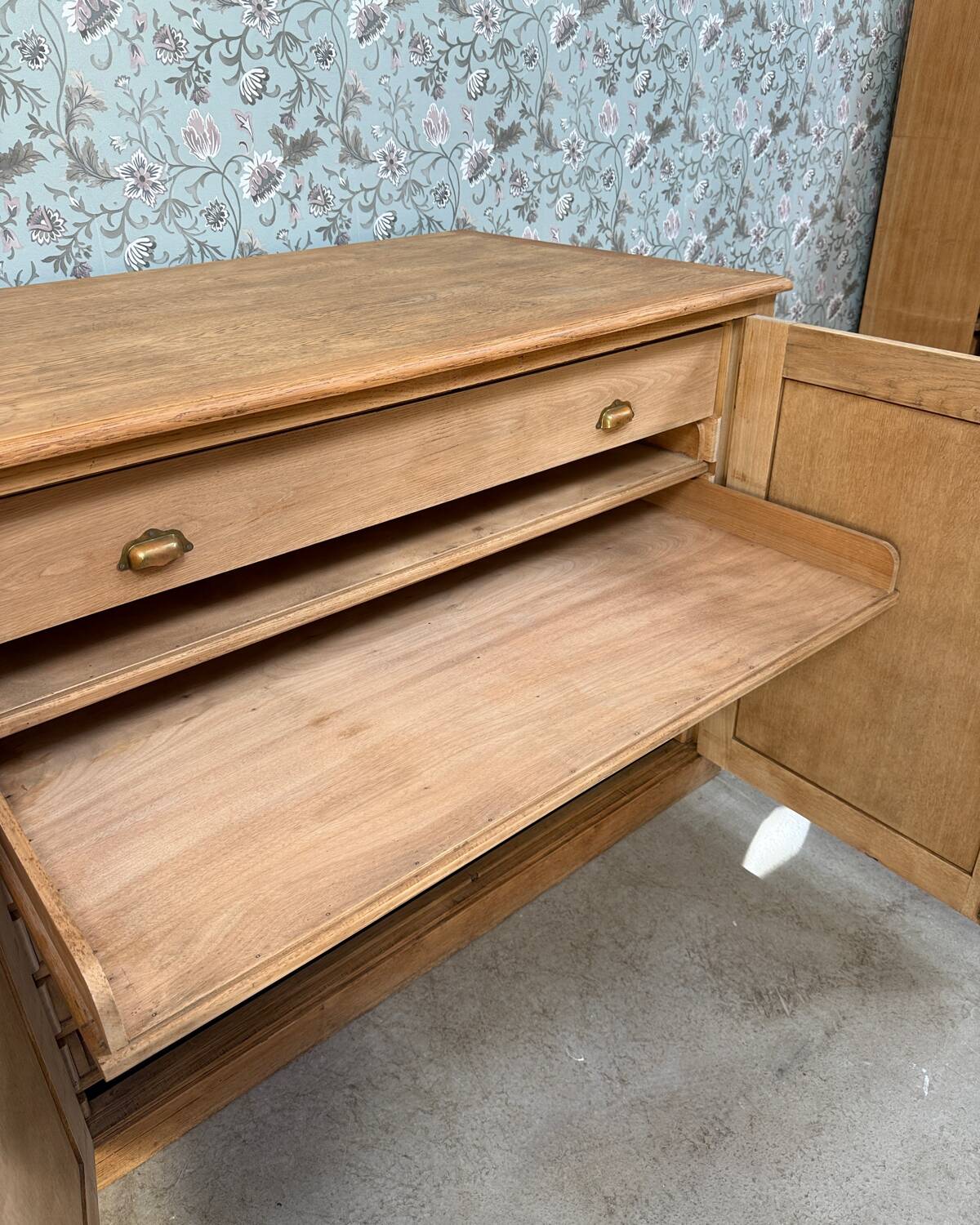 Oak plan cabinet / trade cabinet (renovated)