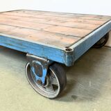 Grand chariot table basse industrielle bleue, 1960