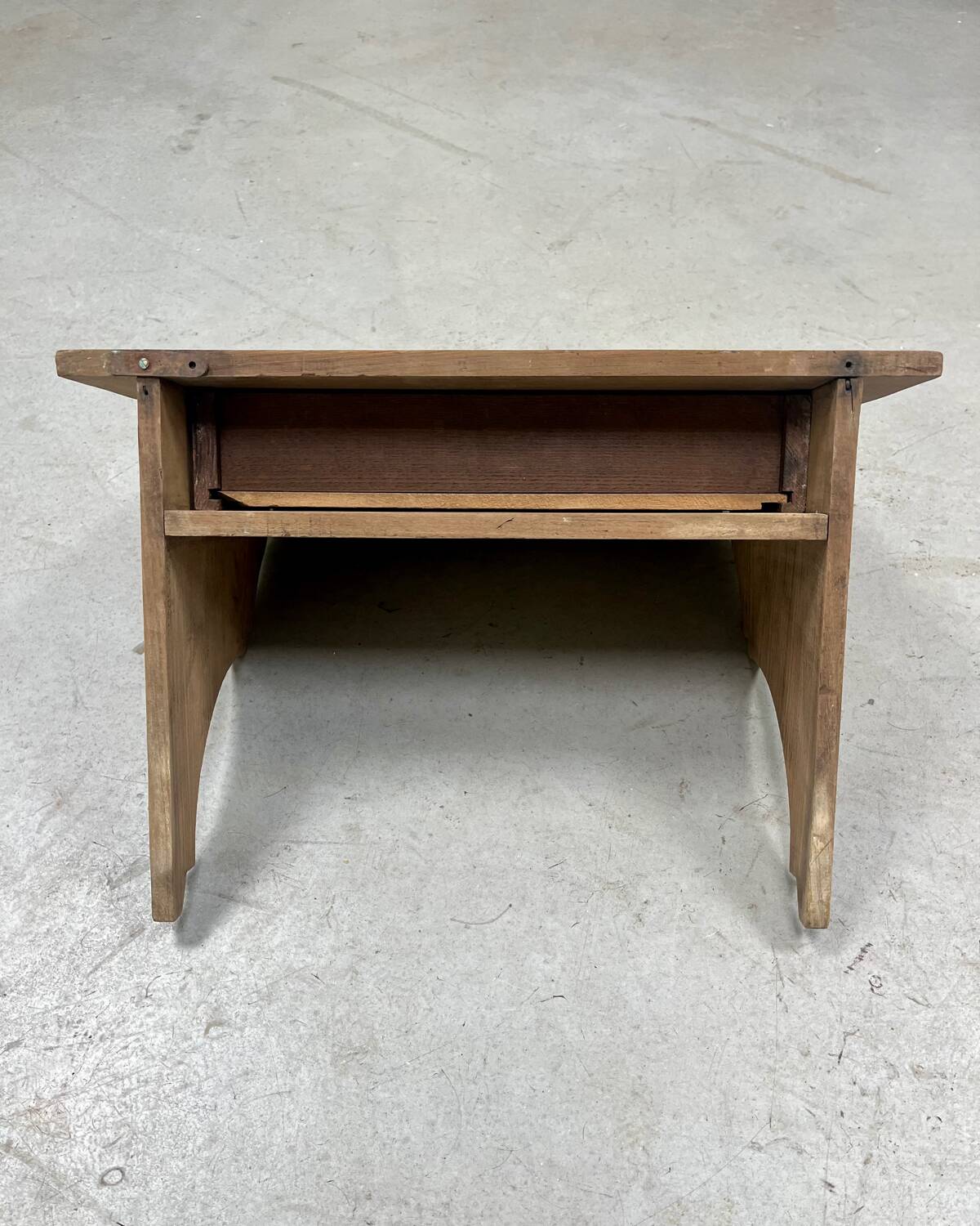 Bedside shelf (refurbished)