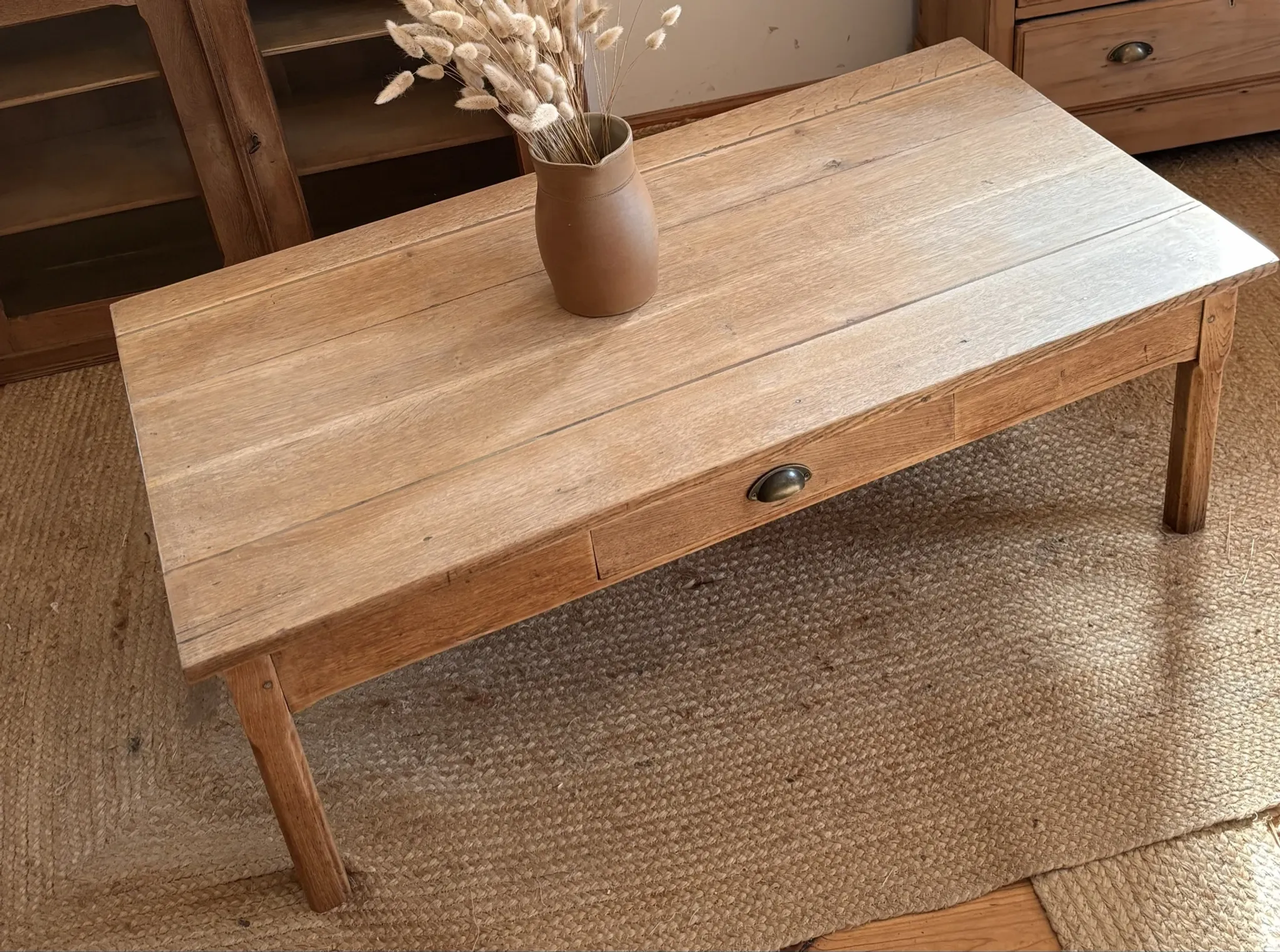 Large antique farmhouse coffee table in raw solid oak with 1 drawer.