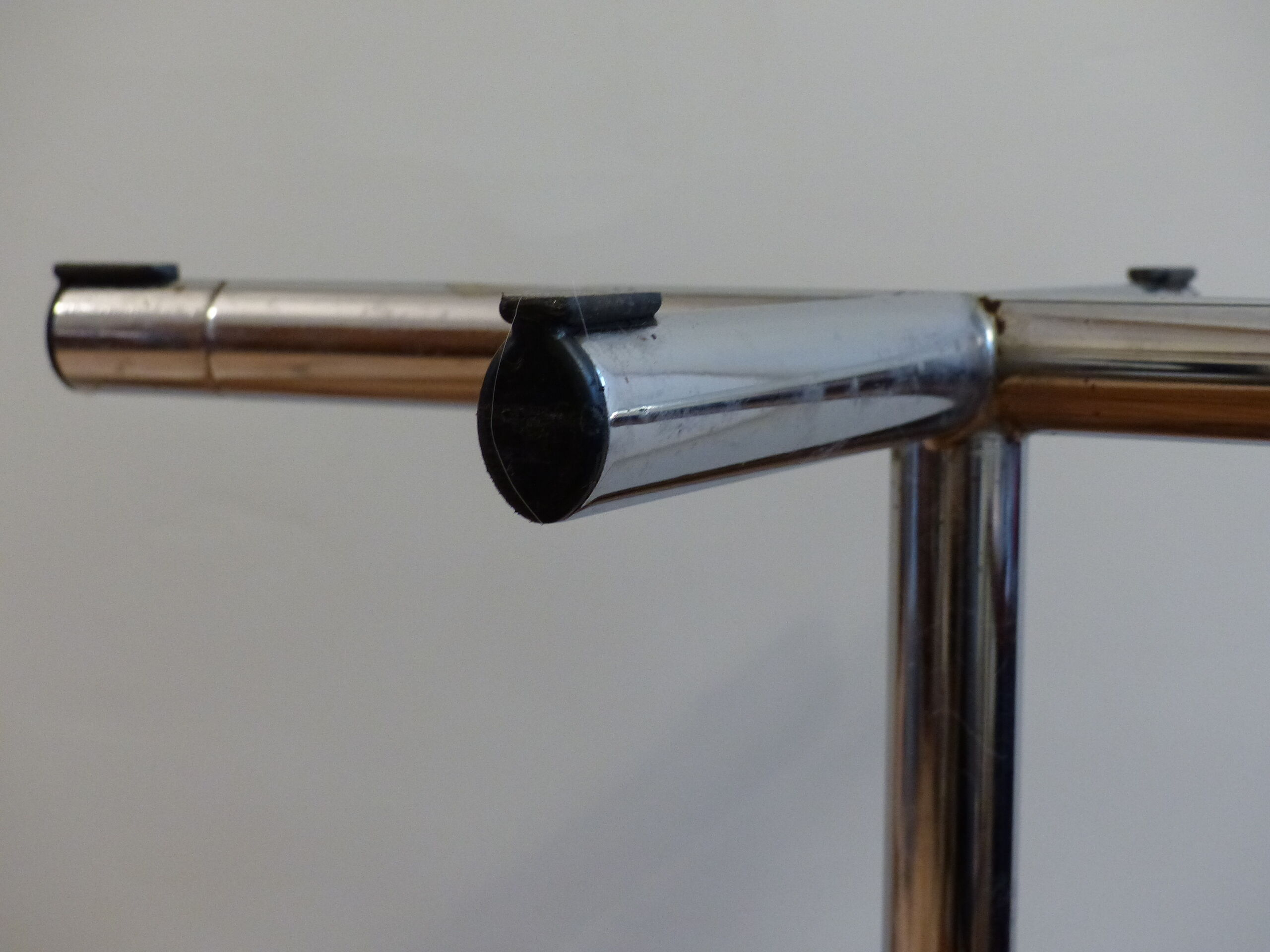 Vintage side table by François Caruelle for Embru, ca.  1950.