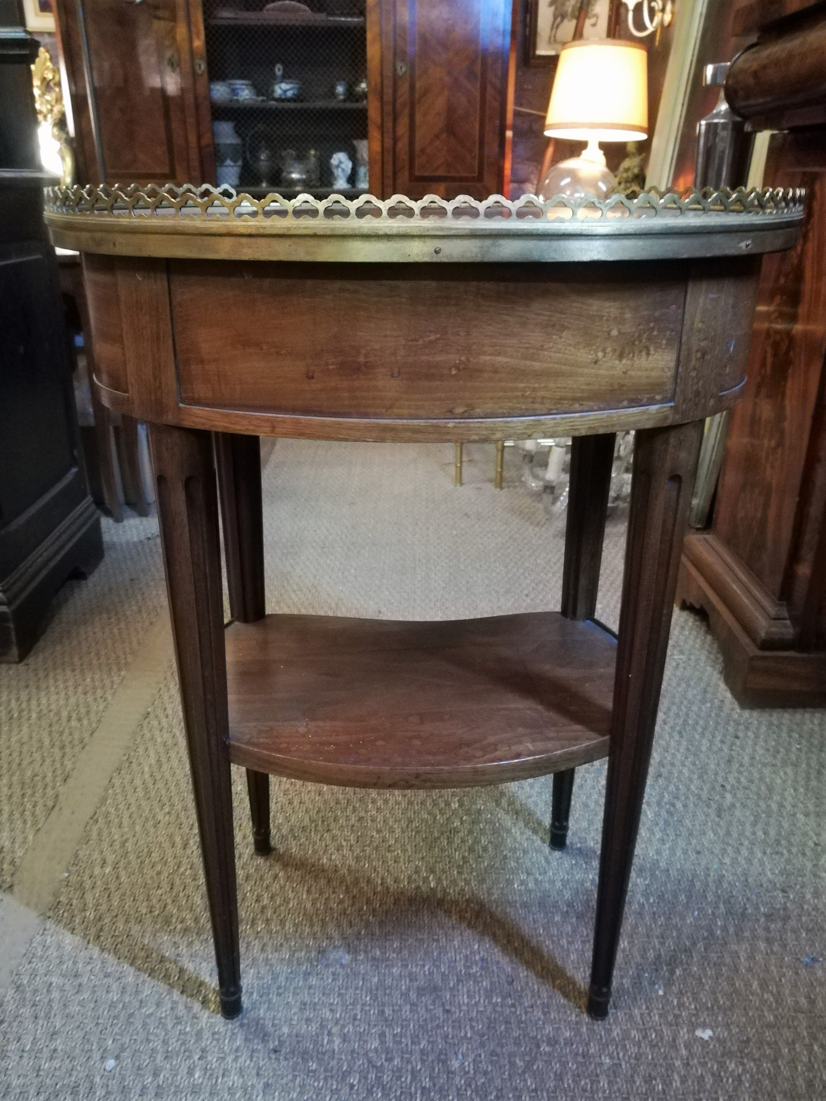 Louis XVI-style mahogany lounge table