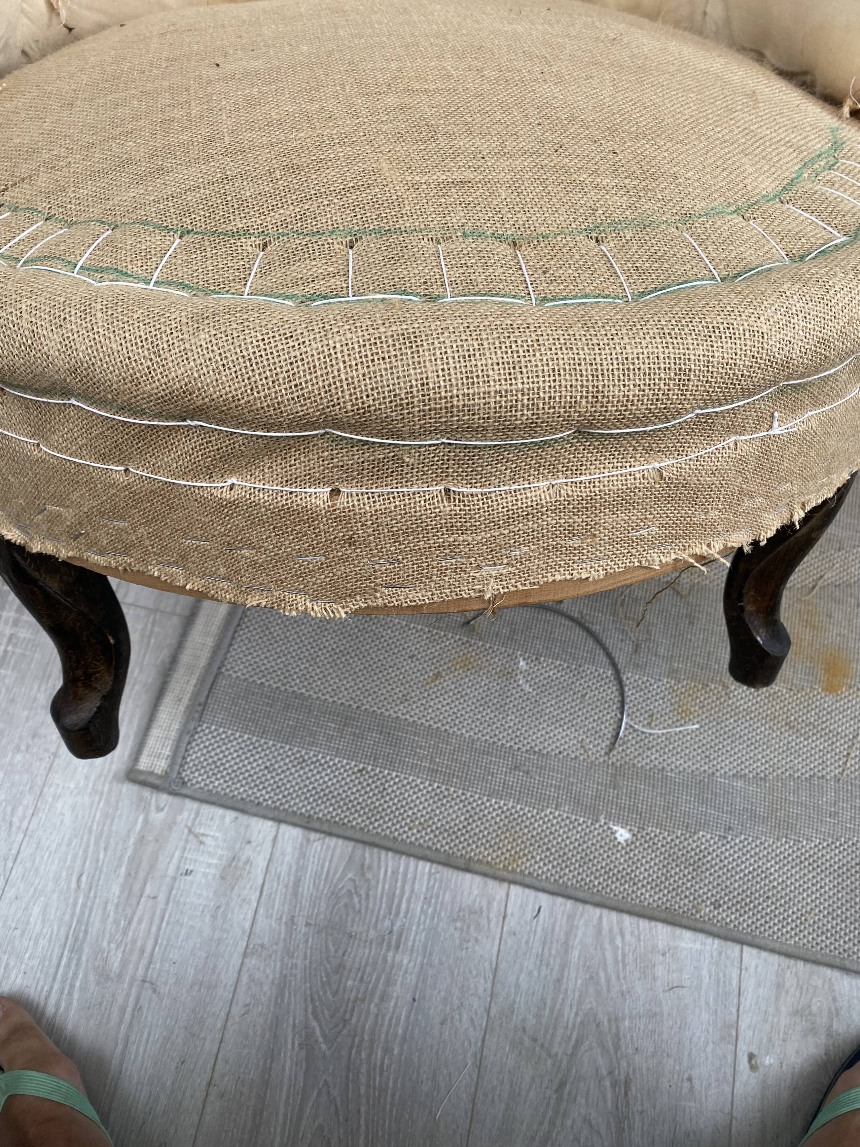 Fauteuil crapaud ancien restauré