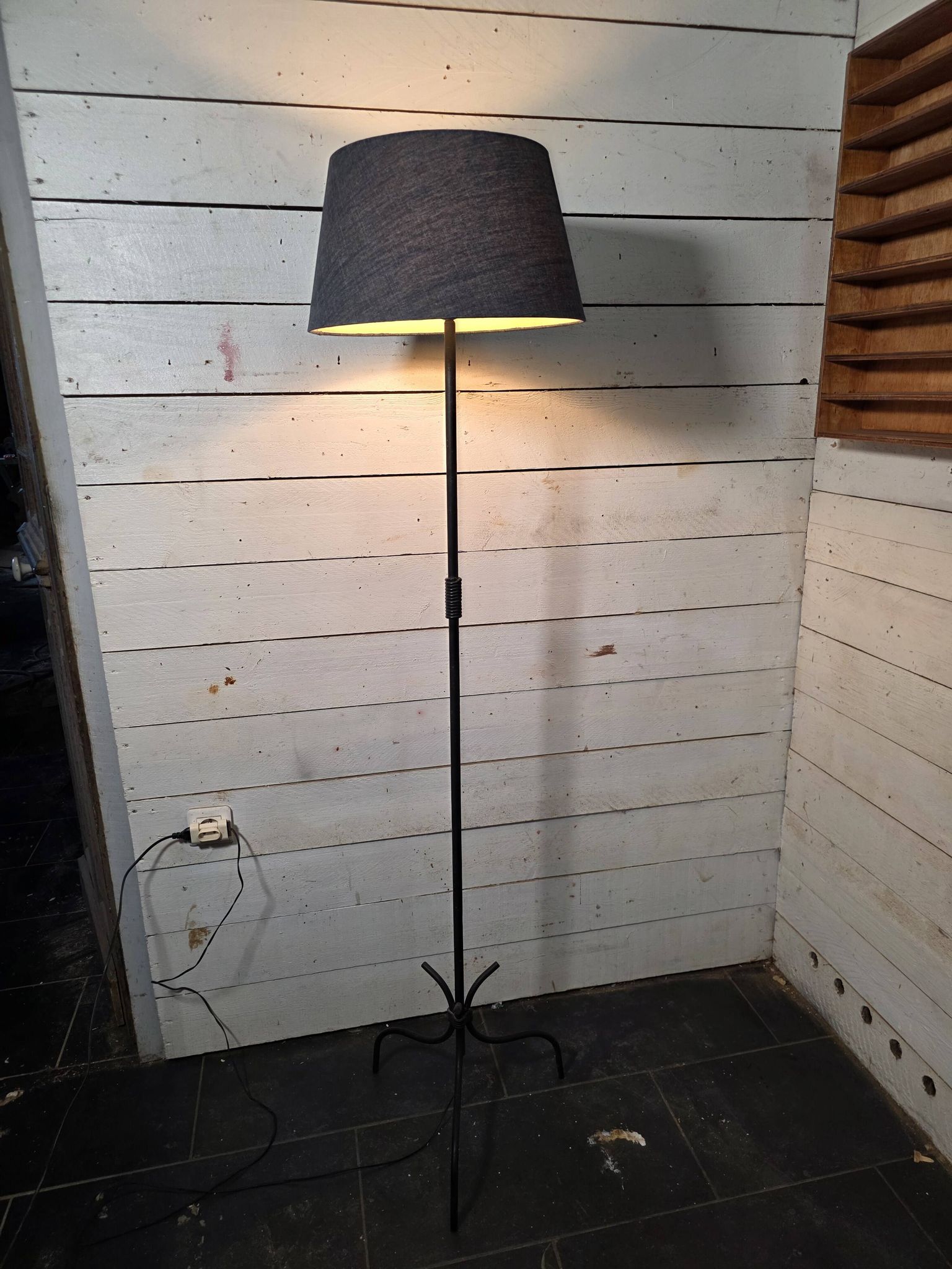 Lampadaire tripode des années 60