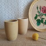 Lot de 2 timbales, verres en grès