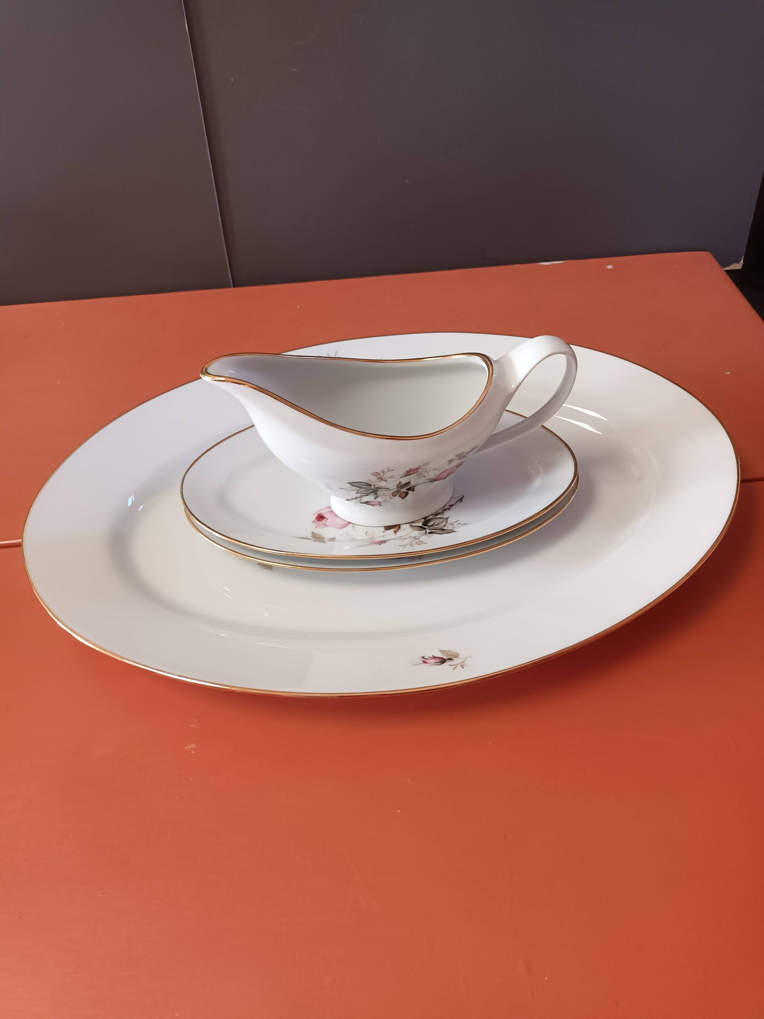 Porcelain limoges service