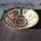 Chinese porcelain bowl with floral and bird decoration – Famille Rose style