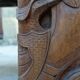 Important banc indonésien en bois sculpté, Début XXe