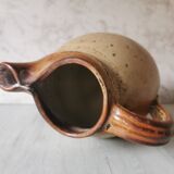 Sandstone pitcher