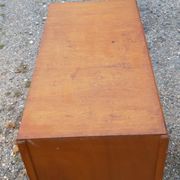 Vintage chest of drawers of the 50s in wood