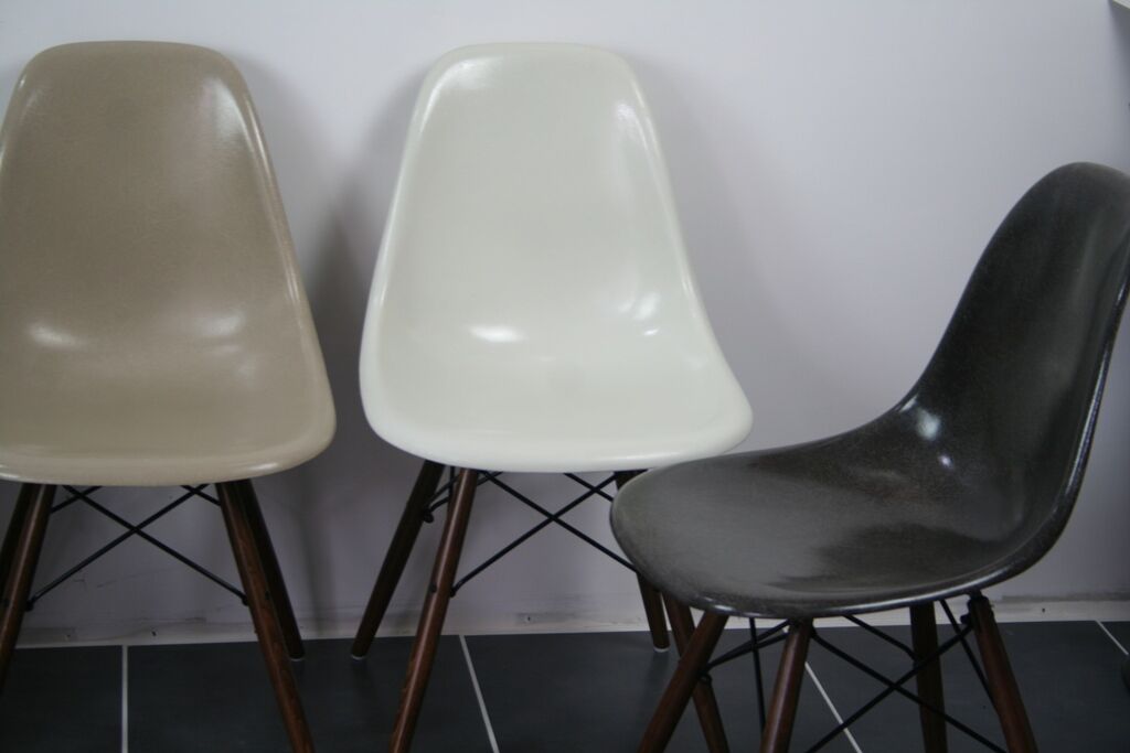 Set of 6 DSW chairs by Charles and Ray Eames for Herman Miller