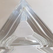 Coupe vide poche en verre de forme triangulaire signé
