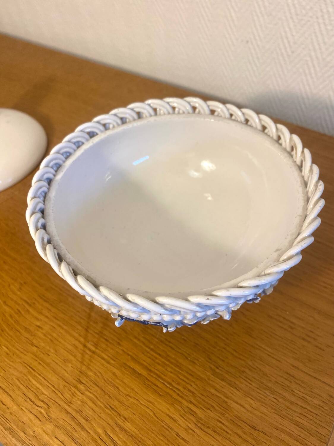 Antique porcelain sweet box from the late 19th century.