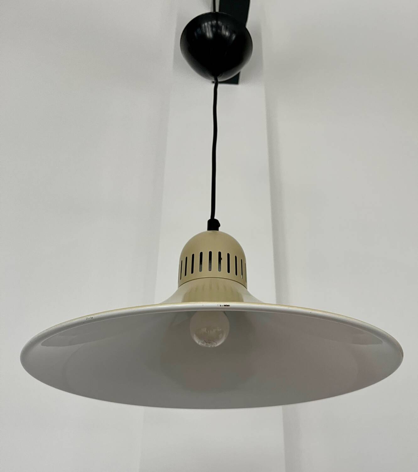 Suspension métal vintage coloris crème écru