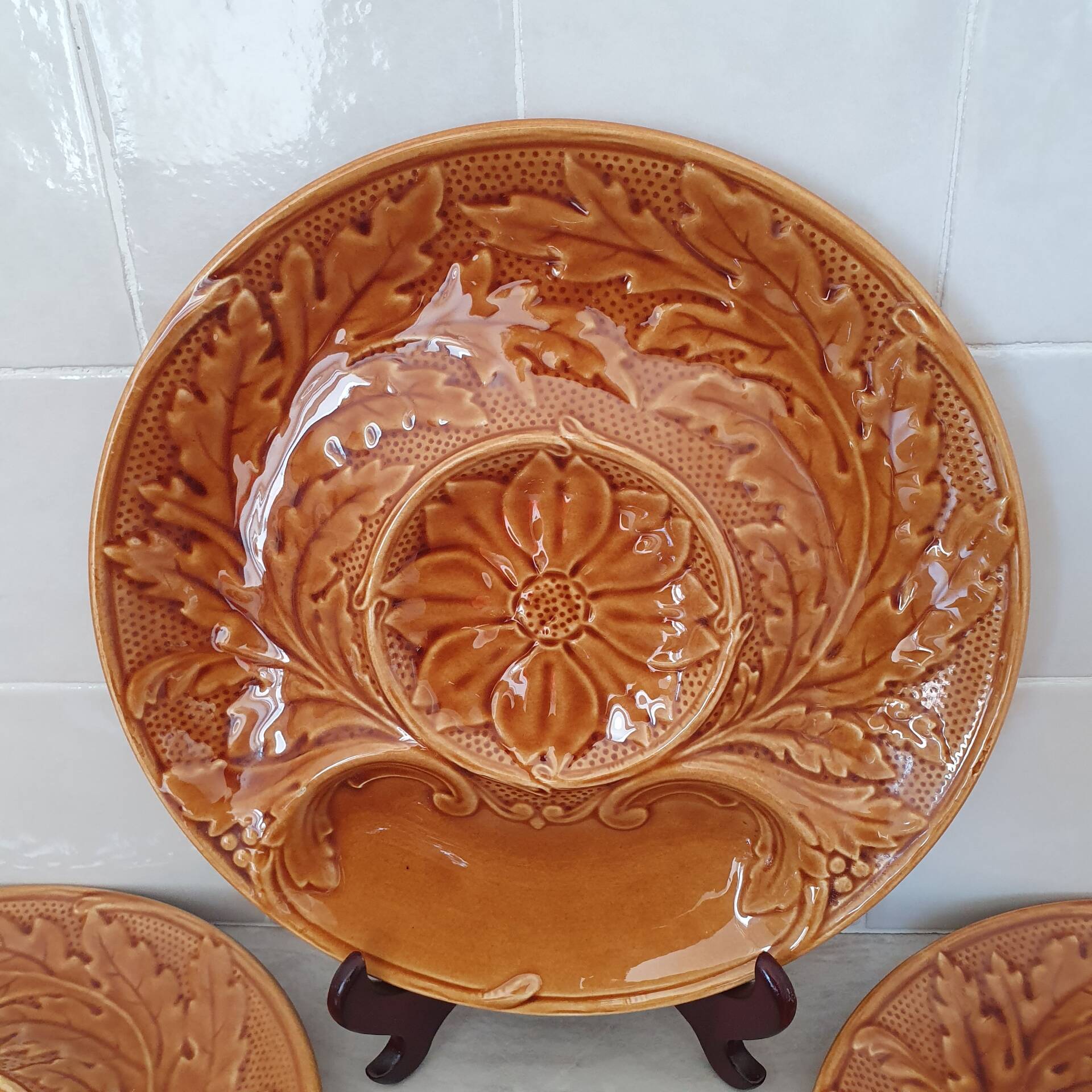 Compartment plates Faiencerie de Gien / artichoke / Barbotine