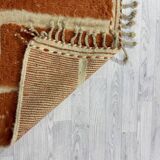 Traditional hand-woven Berber wool rug, size 150 x 250 cm