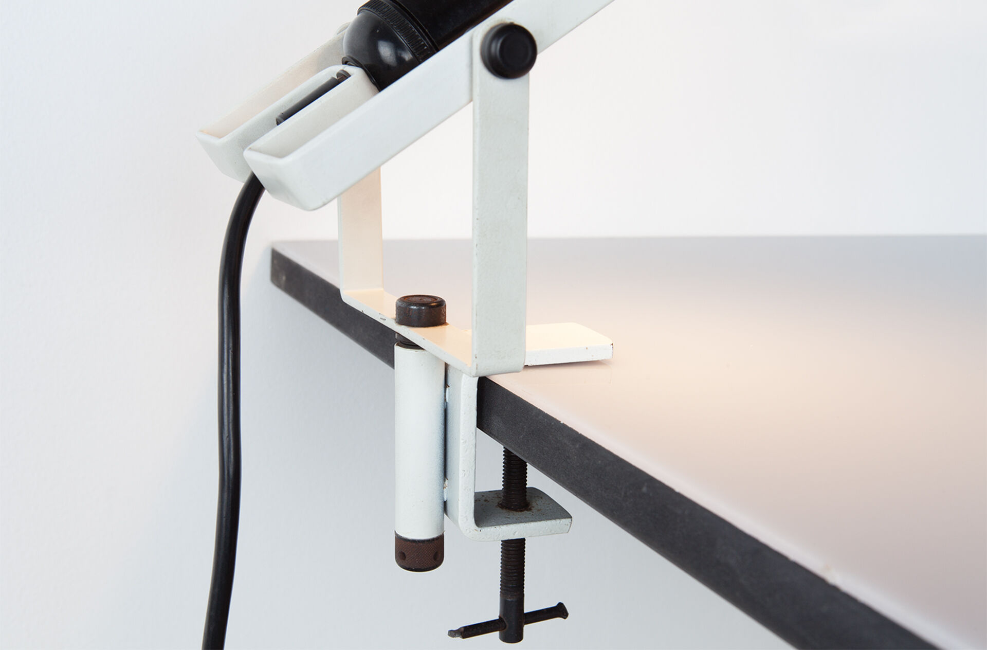 Table lamp Sintesi Tavolo Morsetto by Ernesto Gismondi